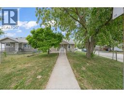 1592 Prince ROAD - 2