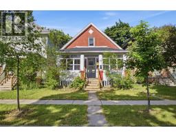 977 GLADSTONE - 1