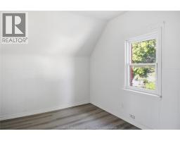 977 GLADSTONE - 19