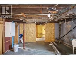 977 GLADSTONE - 22