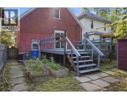 977 GLADSTONE - 27
