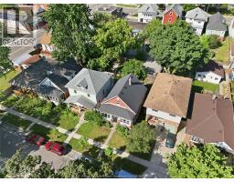977 GLADSTONE - 33