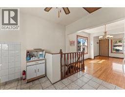 1768 HALL AVENUE - 11