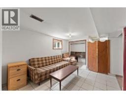 1768 HALL AVENUE - 15