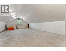 1768 HALL AVENUE - 26