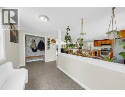 280 Fairview AVENUE East - 3
