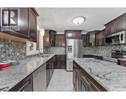 1055 ROSELAND DRIVE South - 12
