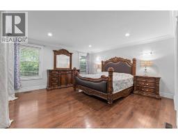 1055 ROSELAND DRIVE South - 16