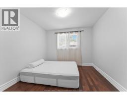 1055 ROSELAND DRIVE South - 23