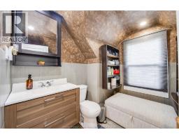 956 HOMEDALE BOULEVARD - 29