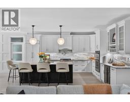 22 Emily AVENUE - 10