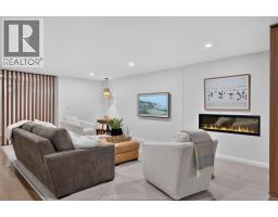22 Emily AVENUE - 31
