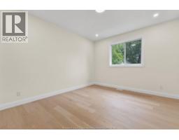 476 RAILWAY AVENUE - 9