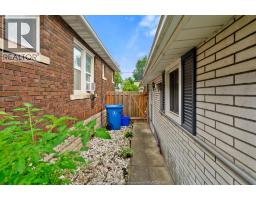 1555 ADANAC AVENUE - 26