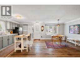 1555 ADANAC AVENUE - 6