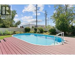 4235 MITCHELL CRESCENT - 32