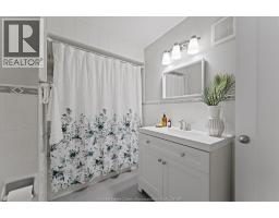 663 BROCK STREET - 24