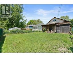 663 BROCK STREET - 35