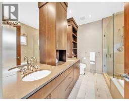 58 FAIRWAY CRESCENT - 22