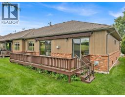 58 FAIRWAY CRESCENT - 44