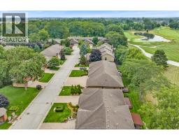 58 FAIRWAY CRESCENT - 47