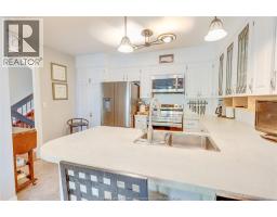 3917 RIVERSIDE East - 17