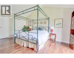 3917 RIVERSIDE East - 25