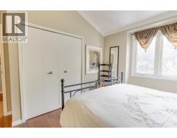 3917 RIVERSIDE East - 30