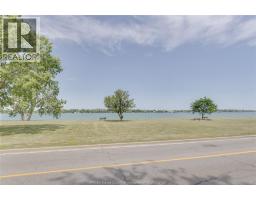 3917 RIVERSIDE East - 42