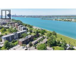 3917 RIVERSIDE East - 49