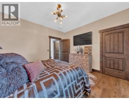 1506 HERITAGE ROAD - 33