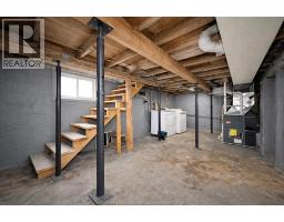 3463 HARRIS STREET - 23