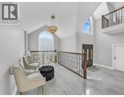 204 HAMPTON CRESCENT - 11