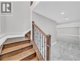 204 HAMPTON CRESCENT - 38