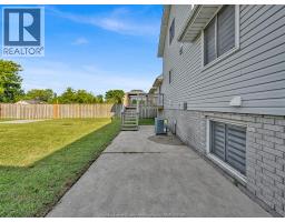 204 HAMPTON CRESCENT - 50