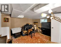 1547 ELLROSE AVENUE - 26