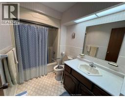 1239 OXFORD AVENUE - 16