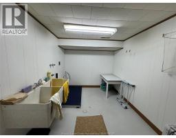 1239 OXFORD AVENUE - 35