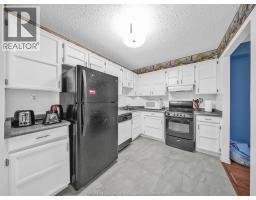 3936 WYANDOTTE STREET East UnitNo. 206 - 11
