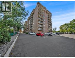 3936 WYANDOTTE STREET East UnitNo. 206 - 5