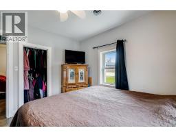 672 Talbot ROAD - 17