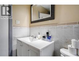 672 Talbot ROAD - 19