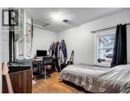 672 Talbot ROAD - 22