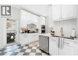 719 VICTORIA AVENUE - 13