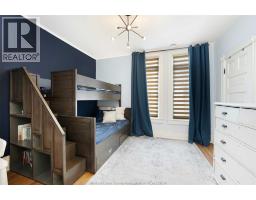719 VICTORIA AVENUE - 22
