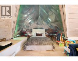 719 VICTORIA AVENUE - 28