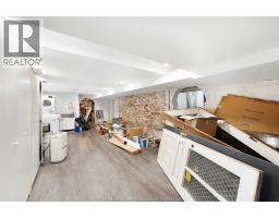 719 VICTORIA AVENUE - 31
