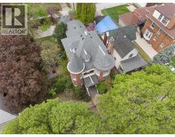 719 VICTORIA AVENUE - 43