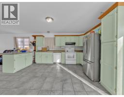 40 Sandy Lake DRIVE - 8
