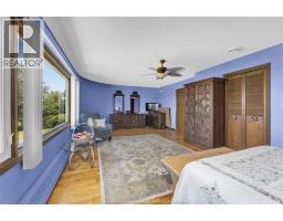 11830 RIVERSIDE DRIVE East - 35